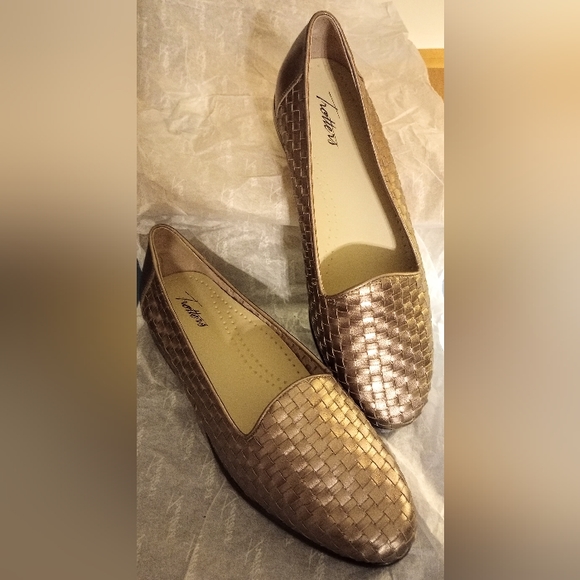 Trotter's Liz Leather Pewter Loafers - 10.5 - Picture 3 of 11